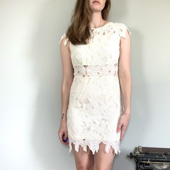 Romeo & Juliet Couture | Dresses | Romeo Juliet Couture White Lace Cut Out Dress | Poshmark Romeo & Juliet Couture | Dresses | Romeo Juliet Couture White Lace Cut Out Dress | Poshmark